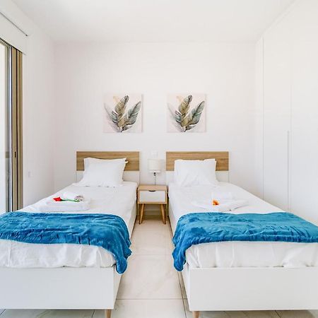 Adolina Apartments By Ezoria Villas Paphos Esterno foto