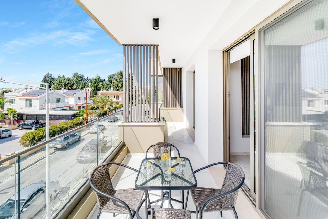 Adolina Apartments By Ezoria Villas Paphos Esterno foto